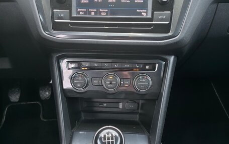 Volkswagen Tiguan II, 2018 год, 2 050 000 рублей, 14 фотография