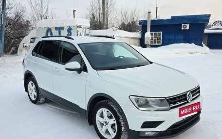 Volkswagen Tiguan II, 2018 год, 2 050 000 рублей, 2 фотография