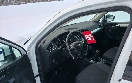 Volkswagen Tiguan II, 2018 год, 2 050 000 рублей, 9 фотография