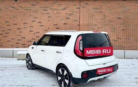KIA Soul II рестайлинг, 2017 год, 1 450 000 рублей, 2 фотография