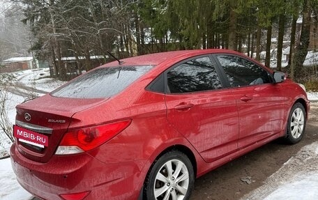 Hyundai Solaris II рестайлинг, 2011 год, 800 000 рублей, 5 фотография