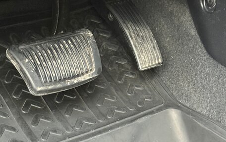 Hyundai Solaris II рестайлинг, 2011 год, 800 000 рублей, 12 фотография