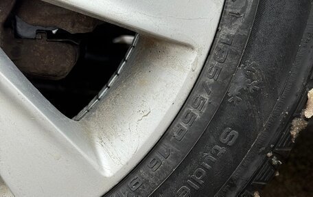 Hyundai Solaris II рестайлинг, 2011 год, 800 000 рублей, 9 фотография