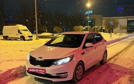 KIA Rio III рестайлинг, 2016 год, 1 050 000 рублей, 2 фотография
