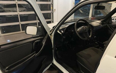 Chevrolet Niva I рестайлинг, 2015 год, 686 000 рублей, 13 фотография