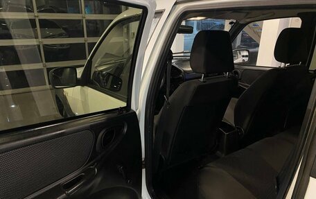 Chevrolet Niva I рестайлинг, 2015 год, 686 000 рублей, 16 фотография