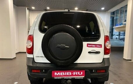 Chevrolet Niva I рестайлинг, 2015 год, 686 000 рублей, 29 фотография