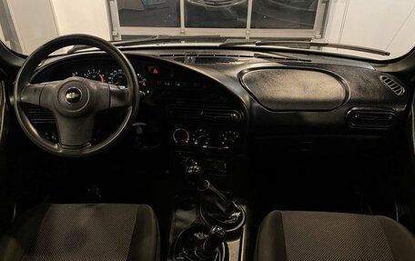 Chevrolet Niva I рестайлинг, 2015 год, 686 000 рублей, 34 фотография