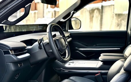 Lincoln Navigator, 2025 год, 19 722 500 рублей, 10 фотография