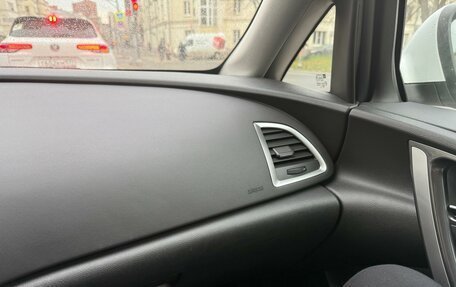 Opel Astra J, 2013 год, 860 000 рублей, 2 фотография