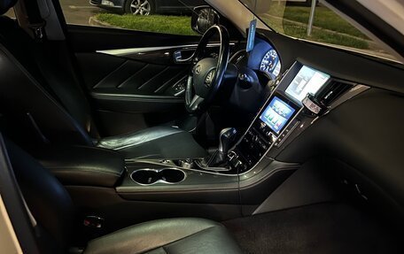 Infiniti Q50 I рестайлинг, 2014 год, 1 425 000 рублей, 9 фотография