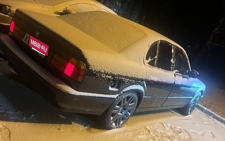 BMW 5 серия, 1988 год, 399 999 рублей, 8 фотография