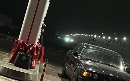 BMW 5 серия, 1988 год, 399 999 рублей, 17 фотография