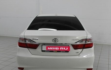 Toyota Camry, 2016 год, 2 150 000 рублей, 10 фотография