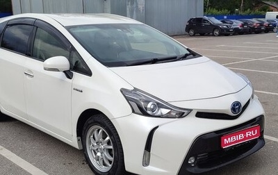 Toyota Prius Alpha I (ZVW40/41), 2017 год, 1 630 000 рублей, 1 фотография