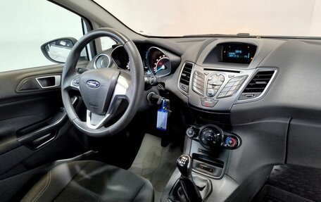 Ford Fiesta, 2016 год, 975 000 рублей, 14 фотография