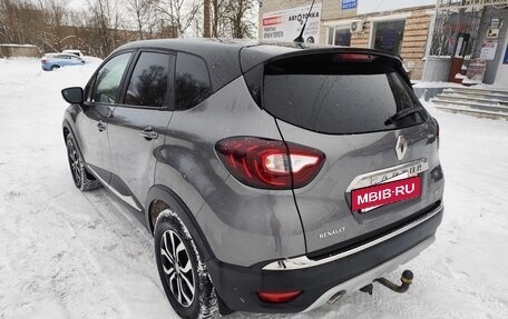 Renault Kaptur I рестайлинг, 2017 год, 1 450 000 рублей, 5 фотография