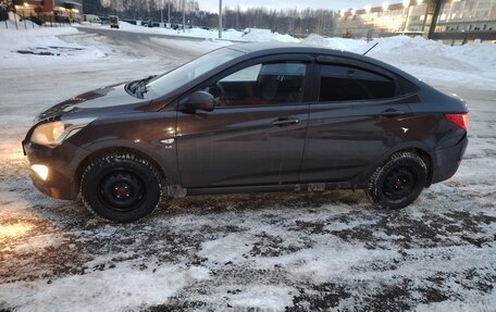 Hyundai Solaris II рестайлинг, 2015 год, 1 100 000 рублей, 3 фотография