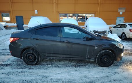 Hyundai Solaris II рестайлинг, 2015 год, 1 100 000 рублей, 4 фотография