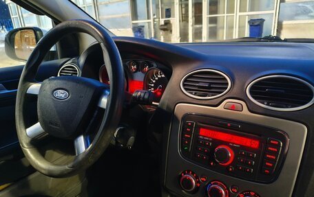 Ford Focus II рестайлинг, 2010 год, 525 000 рублей, 21 фотография