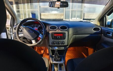 Ford Focus II рестайлинг, 2010 год, 525 000 рублей, 19 фотография