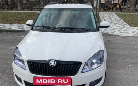 Skoda Fabia II, 2013 год, 714 951 рублей, 2 фотография