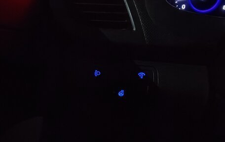 Hyundai Solaris II рестайлинг, 2014 год, 950 000 рублей, 16 фотография