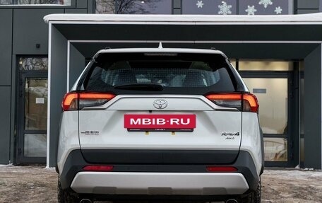 Toyota RAV4, 2025 год, 4 650 000 рублей, 6 фотография