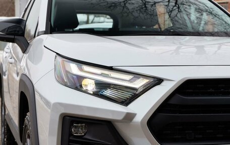 Toyota RAV4, 2025 год, 4 650 000 рублей, 12 фотография