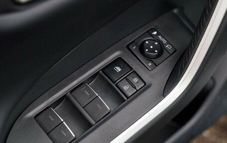 Toyota RAV4, 2025 год, 4 650 000 рублей, 16 фотография