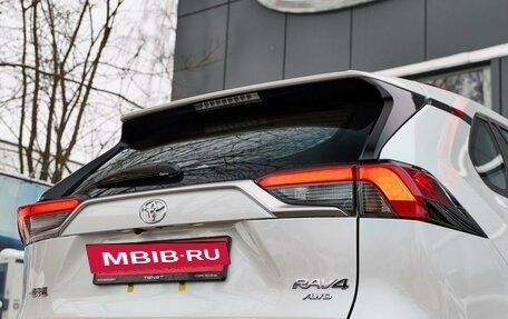 Toyota RAV4, 2025 год, 4 650 000 рублей, 14 фотография