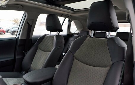 Toyota RAV4, 2025 год, 4 650 000 рублей, 27 фотография