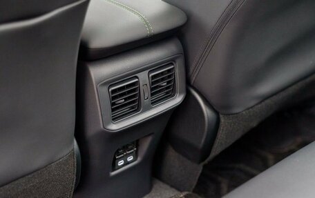 Toyota RAV4, 2025 год, 4 650 000 рублей, 32 фотография