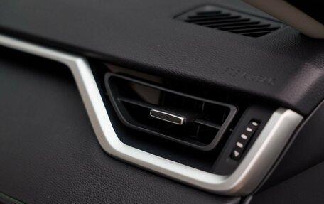 Toyota RAV4, 2025 год, 4 650 000 рублей, 34 фотография