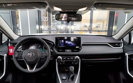 Toyota RAV4, 2025 год, 4 650 000 рублей, 30 фотография