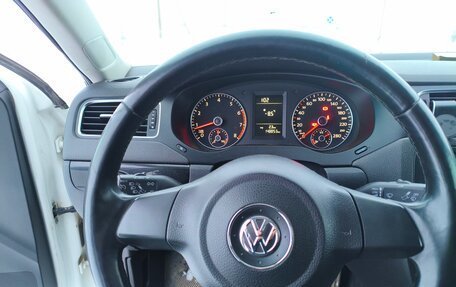 Volkswagen Jetta VI, 2011 год, 1 020 000 рублей, 5 фотография