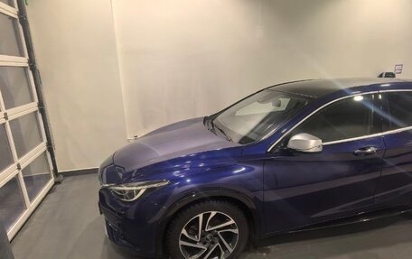 Infiniti Q30, 2017 год, 2 600 000 рублей, 3 фотография