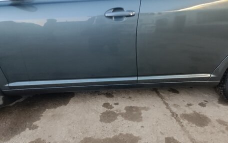 Toyota Avensis III рестайлинг, 2006 год, 520 000 рублей, 2 фотография