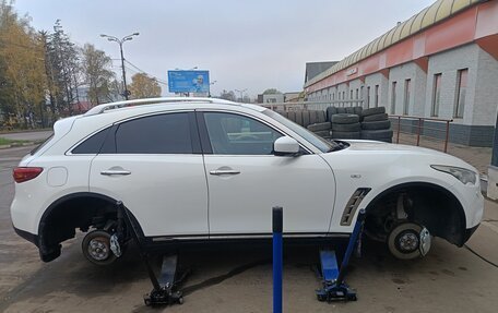 Infiniti FX II, 2010 год, 1 620 000 рублей, 6 фотография