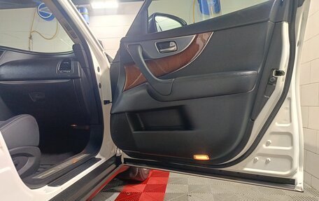 Infiniti FX II, 2010 год, 1 620 000 рублей, 17 фотография