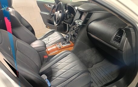 Infiniti FX II, 2010 год, 1 620 000 рублей, 15 фотография