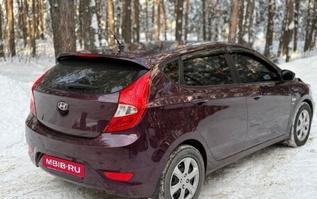 Hyundai Solaris II рестайлинг, 2013 год, 660 000 рублей, 5 фотография