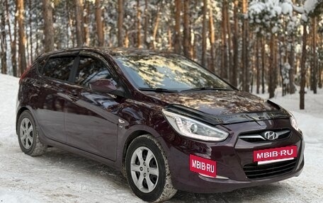 Hyundai Solaris II рестайлинг, 2013 год, 660 000 рублей, 3 фотография