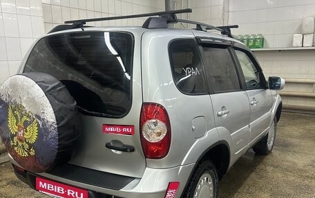 Chevrolet Niva I рестайлинг, 2011 год, 700 000 рублей, 1 фотография