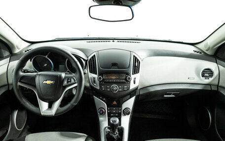 Chevrolet Cruze II, 2013 год, 649 585 рублей, 13 фотография