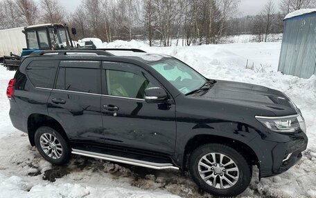 Toyota Land Cruiser Prado 150 рестайлинг 2, 2017 год, 5 400 000 рублей, 2 фотография
