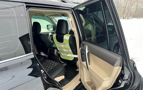 Toyota Land Cruiser Prado 150 рестайлинг 2, 2017 год, 5 400 000 рублей, 8 фотография