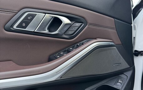 BMW 3 серия, 2019 год, 5 399 000 рублей, 19 фотография