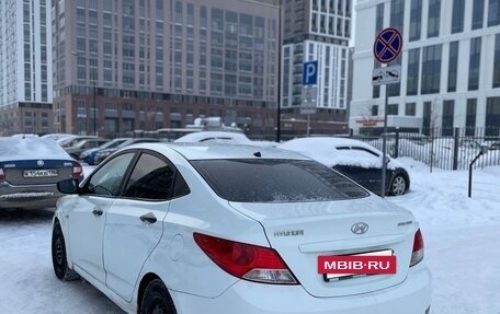 Hyundai Solaris II рестайлинг, 2011 год, 360 000 рублей, 4 фотография