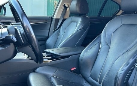 BMW 5 серия, 2019 год, 3 550 000 рублей, 19 фотография